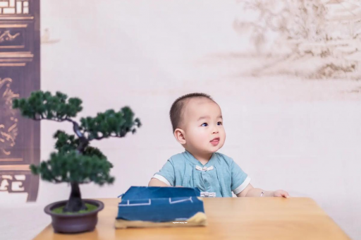 达州满月宝宝放屁臭 达州满月宝宝放屁臭